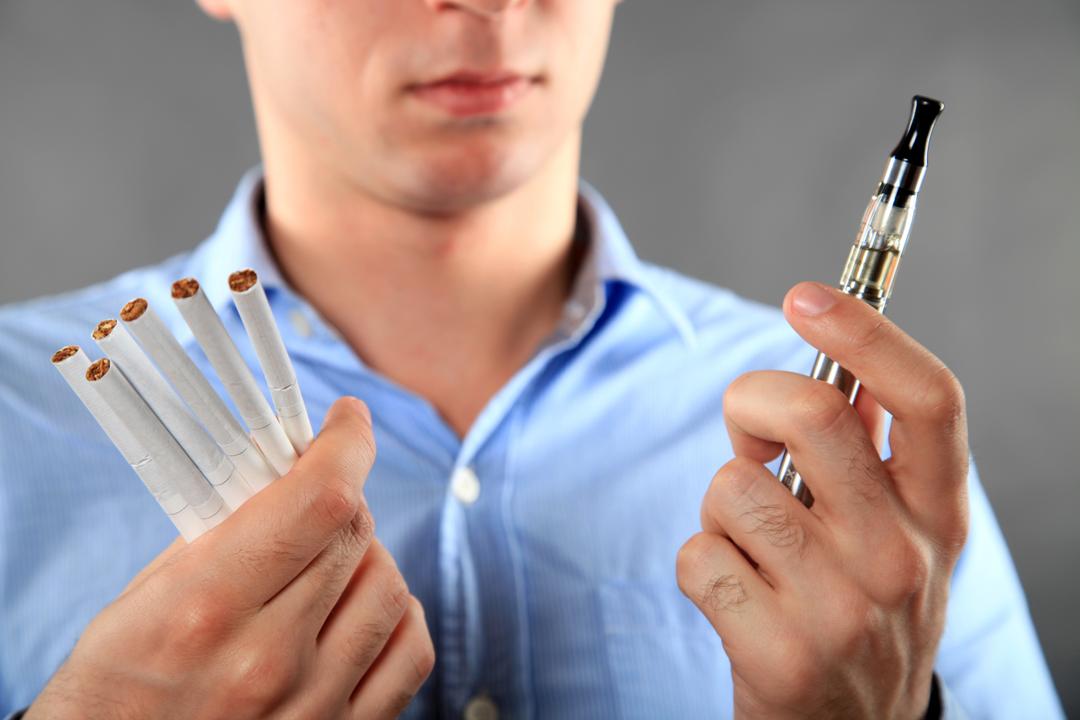 Vidéo : le vapotage chez les jeunes augmente les risques de contracter la  Covid-19