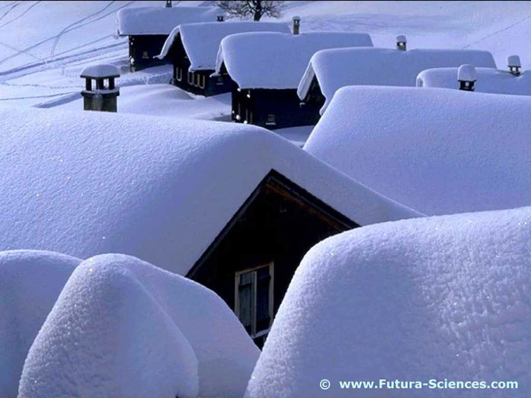 Chalets enneigés