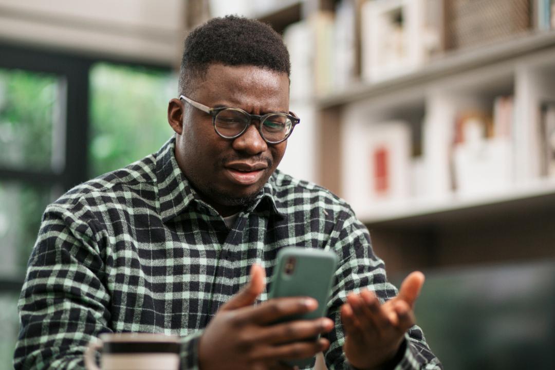 Un simple geste sur votre smartphone peut améliorer le signal… et presque personne ne l’utilise