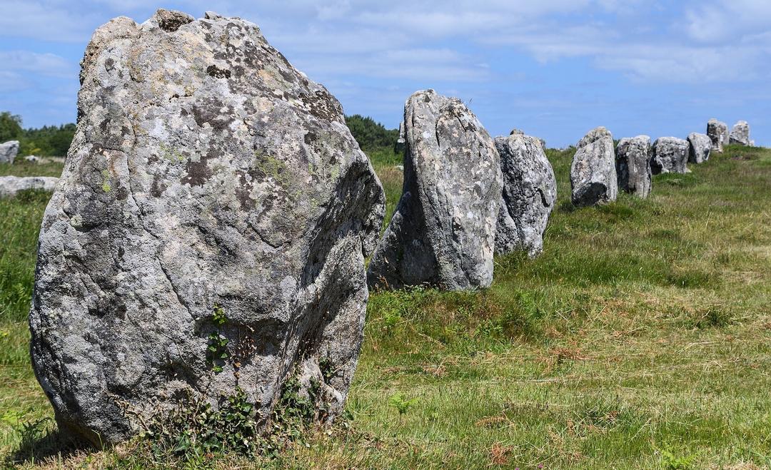 019 Menhir la Grande Pierre Levée de la Bretelliére-Menhir jp