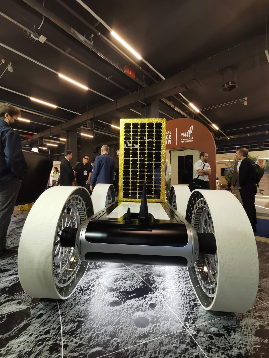 Un rover avec une roue révolutionnaire va partir sur la Lune