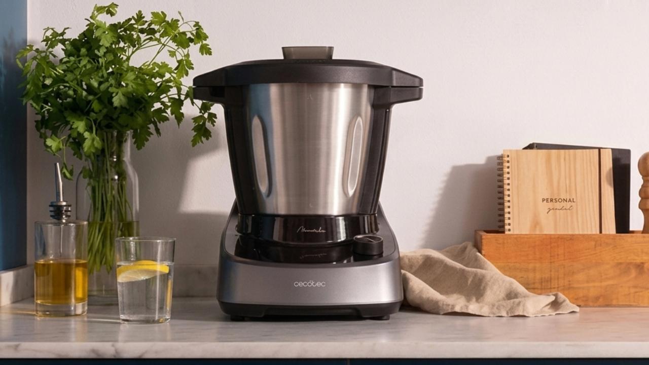 Ce robot de cuisine Cecotec avec 37 fonctions passe sous les 165 € sur Amazon