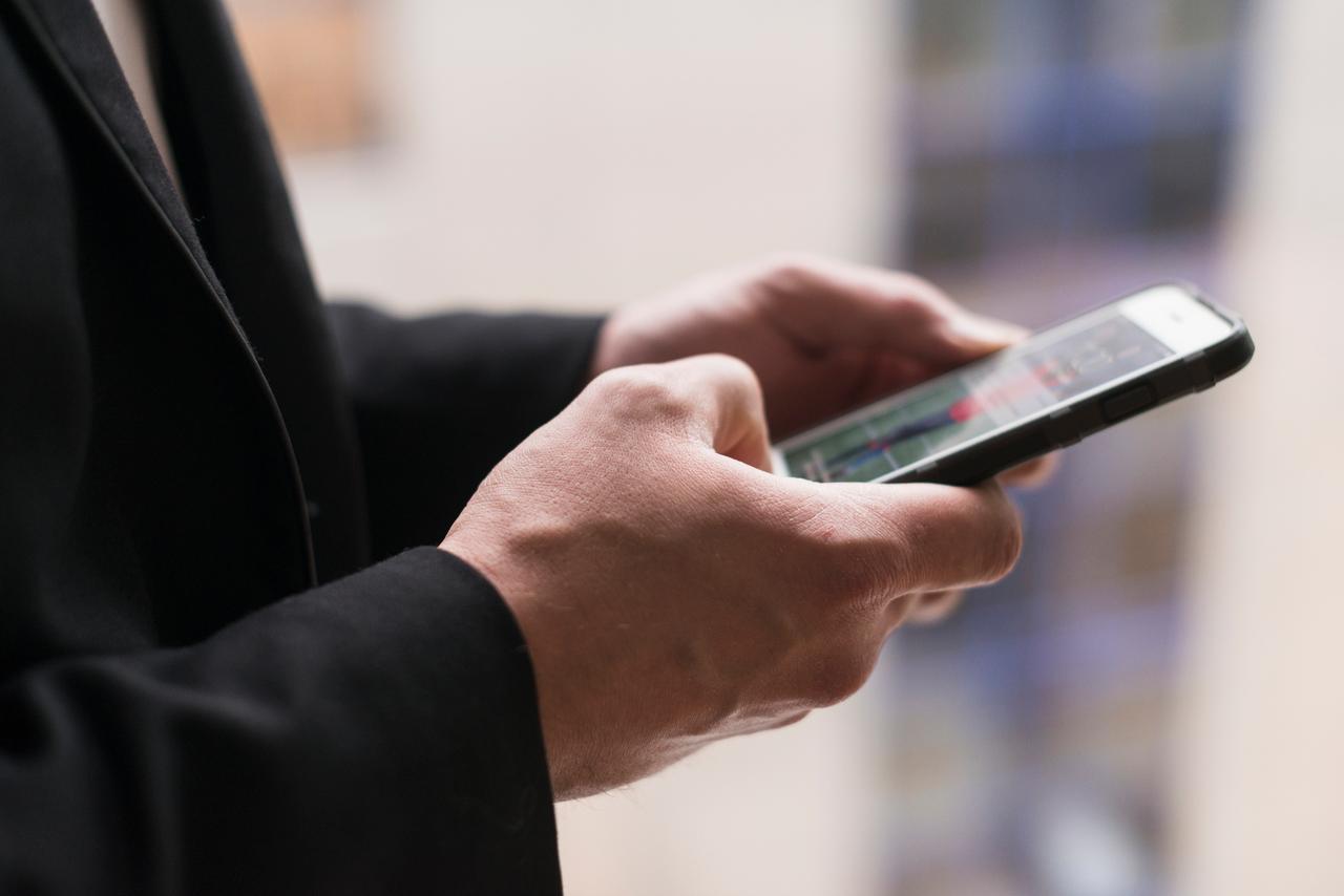 Consommer beaucoup de data sans surveiller son compteur : Free Mobile Série 140 Go libère les usages