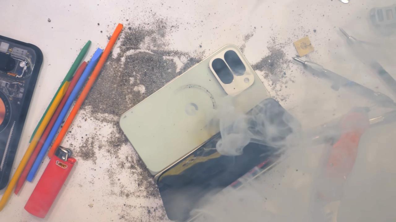 « Le smartphone pliable le plus fragile que j'ai jamais testé ...