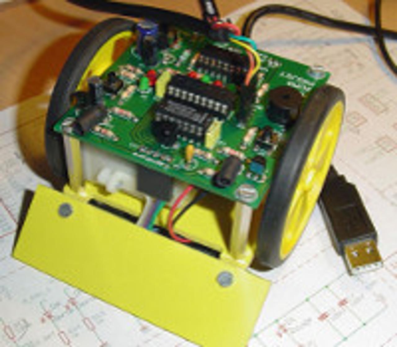 Tout savoir pour concevoir&amp;nbsp;un robot minisumo.&amp;nbsp;© Frédéric Giamarchi