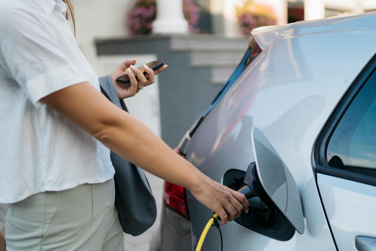Voitures électriques : cette gigantesque usine française veut venir bousculer la domination chinoise