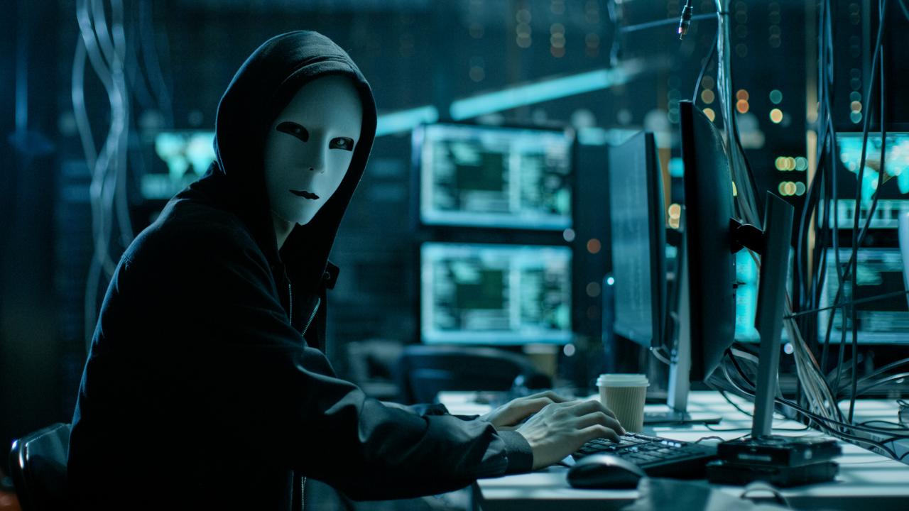 Un ancien pirate du Darknet lance une collection de NFTs depuis sa prison !