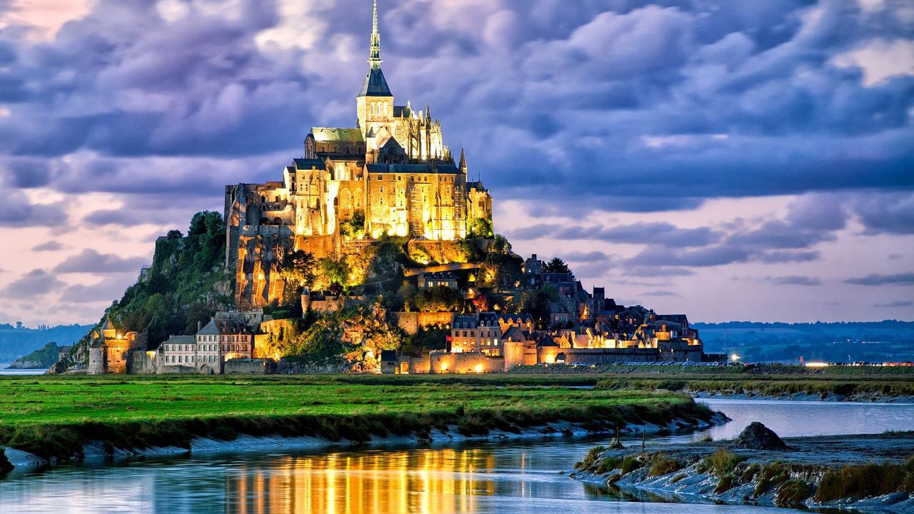 Le Mont-Saint-Michel et sa baie en images