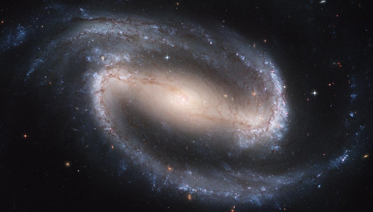 Une lointaine galaxie spirale barrée découverte par le James-Webb remet-elle en cause la cosmologie ?