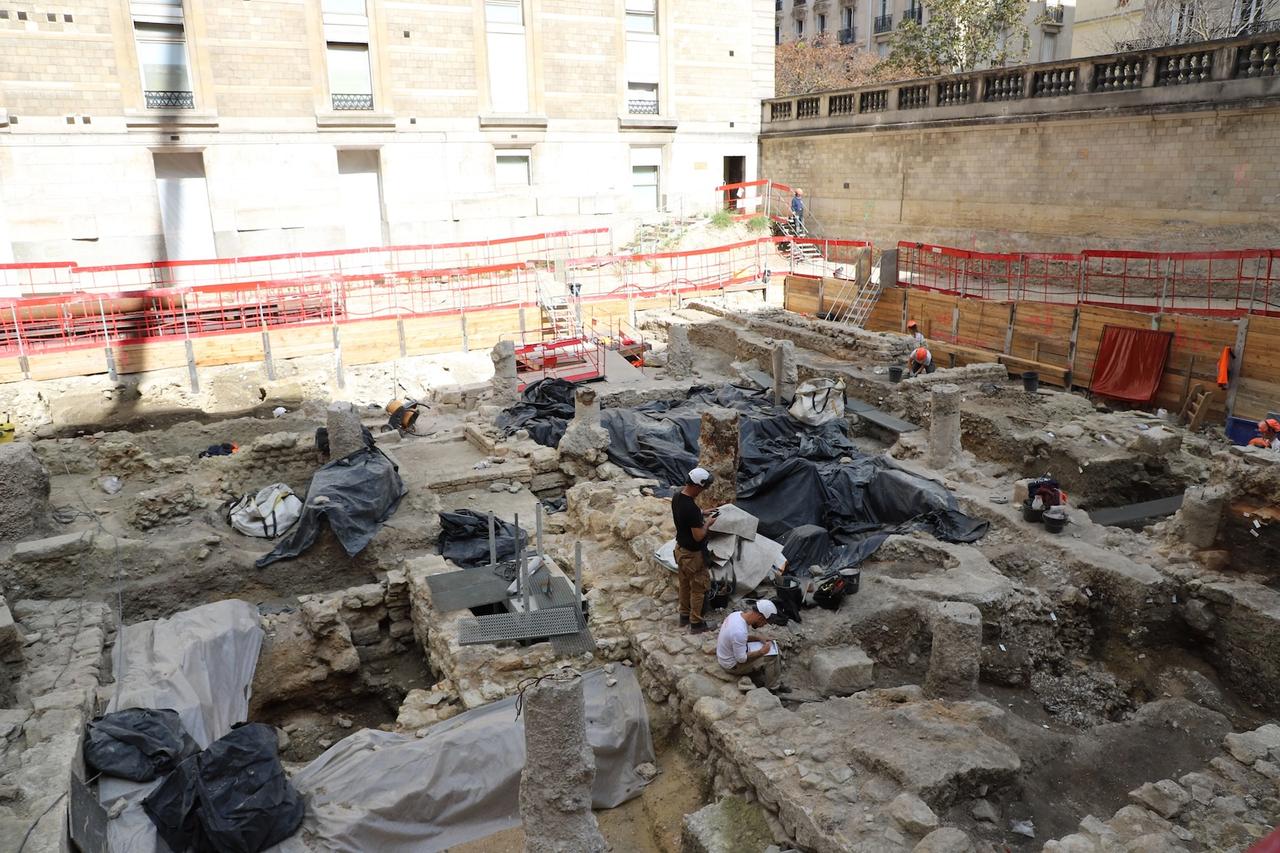 Découverte exceptionnelle sous Paris : un rempart brûlé gaulois pourrait enfin relier la Lutèce de César à la réalité
