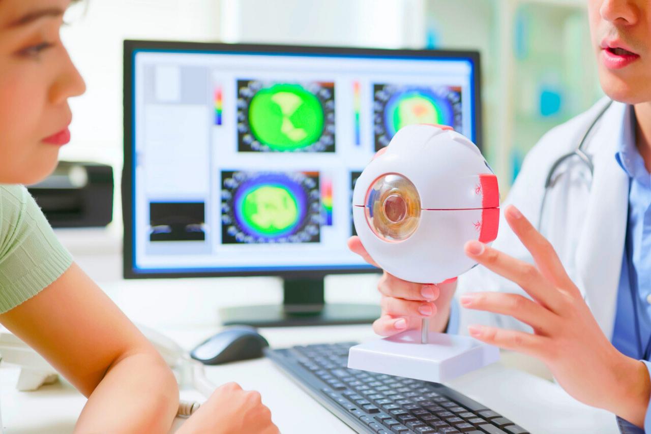 Un scanner oculaire à l'IA pourrait prédire la démence jusqu'à 12 ans à  l'avance, image size:1280x854