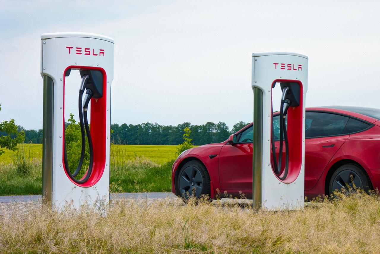 Un pari énergétique signé Tesla pourrait bouleverser le réseau français