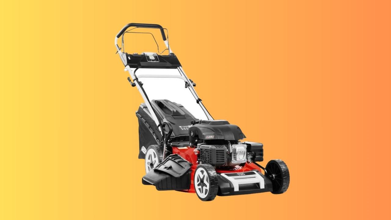 Équipez votre jardin sans vous ruiner : 190 € de remise sur la tondeuse à gazon Greencut 7,5 CV !