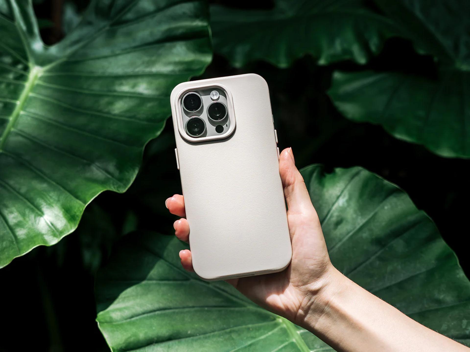 Black Friday 2025 : zoom sur les coques ultra résistantes Rhinoshield