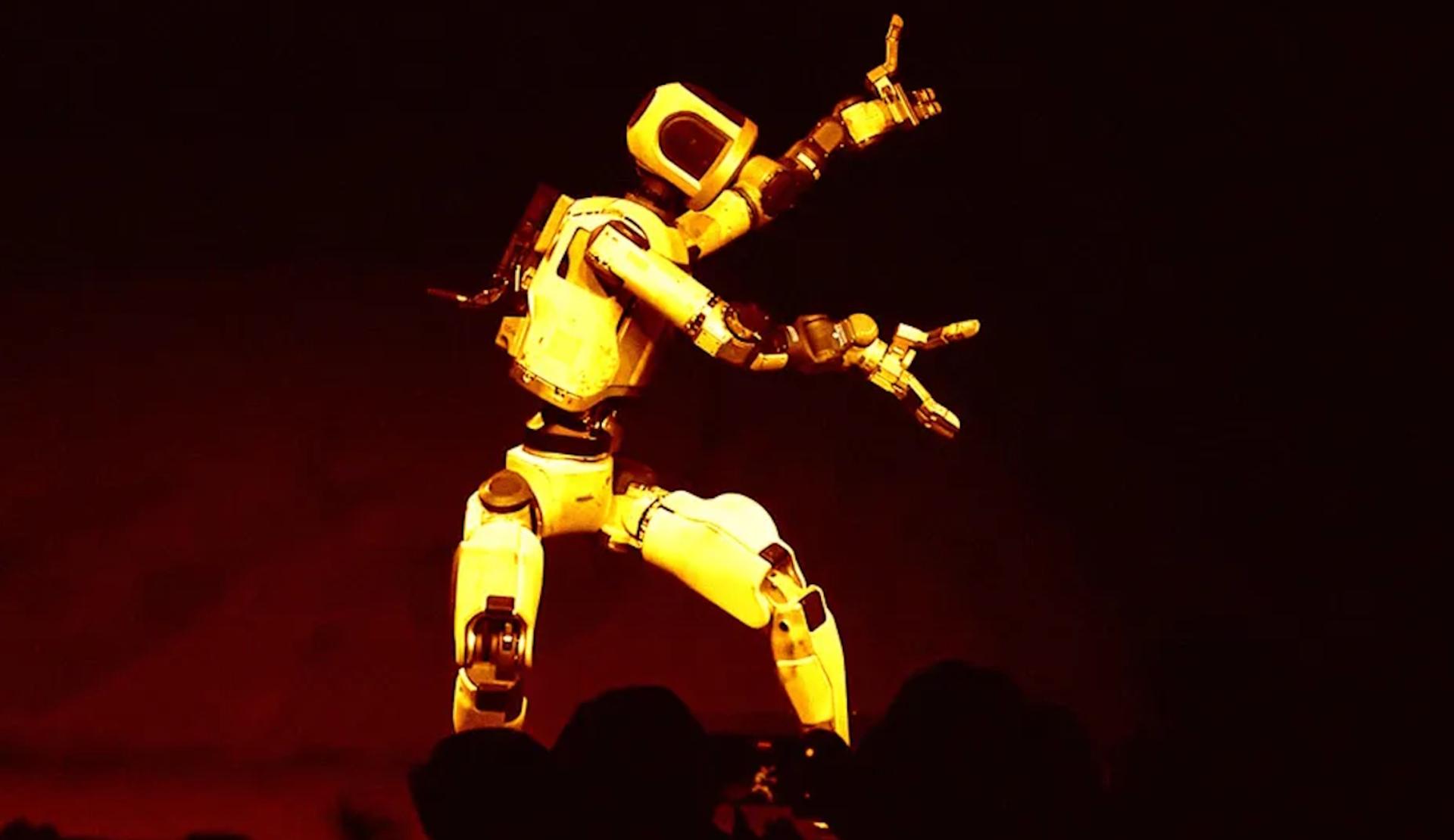 Au CES, ce robot humanoïde défie l’anatomie humaine… et ça met mal à l’aise : on se croirait dans L’exorciste !