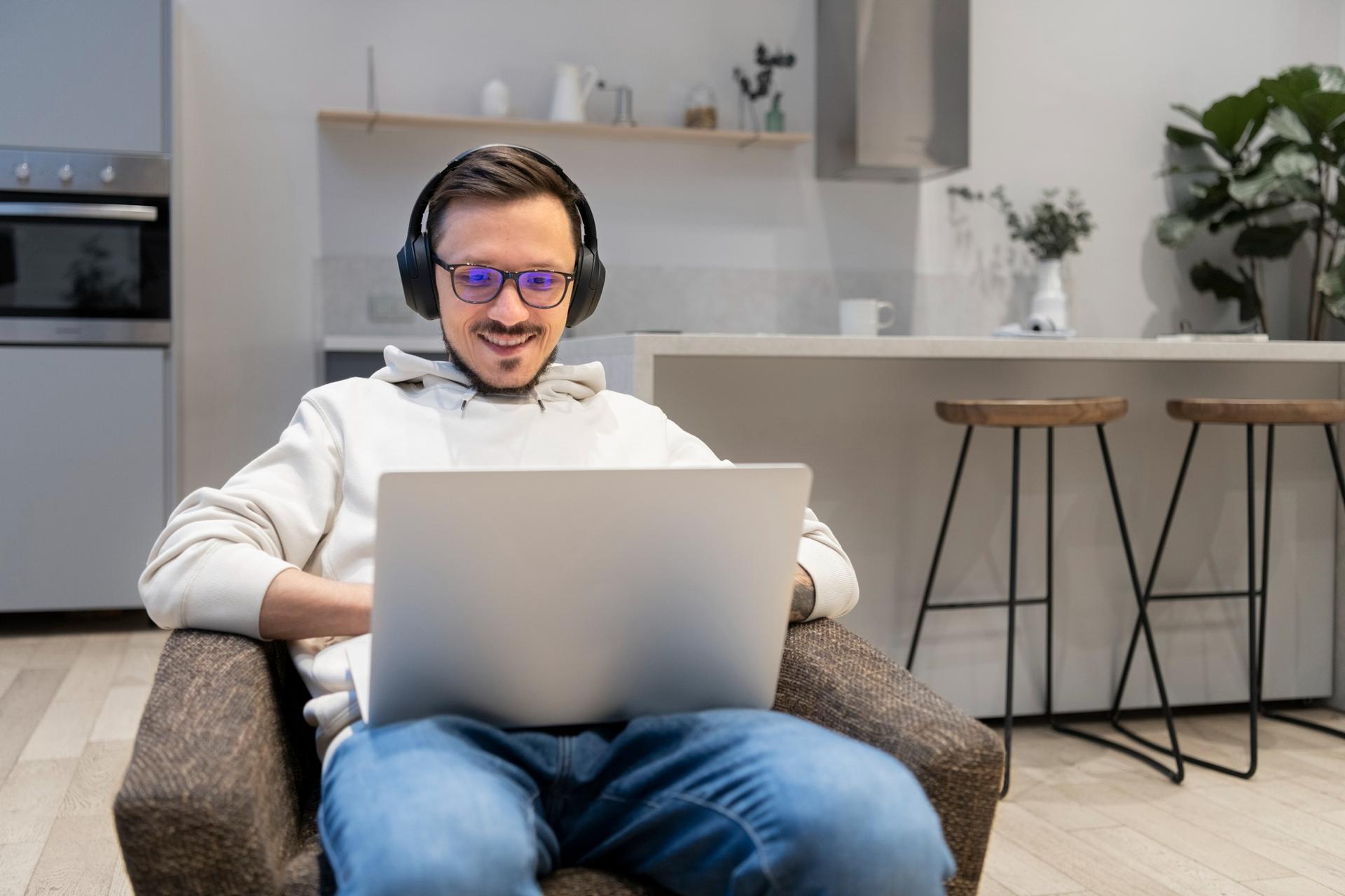 SFR Fibre Power S vs Freebox Pop : quelle box offre le meilleur rapport qualité/prix ?