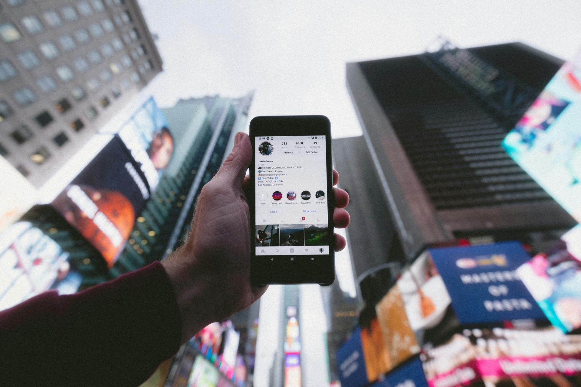 eSIM en voyage : guide pour une bonne connexion mobile à l'étranger