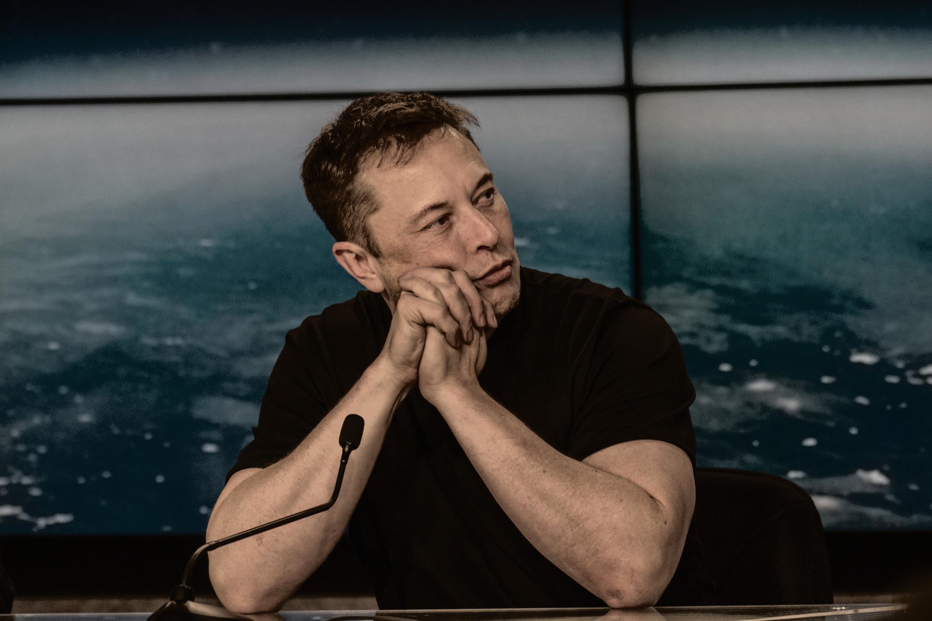 « Réunion de crise » : pourquoi Elon Musk sème la panique dans la ...