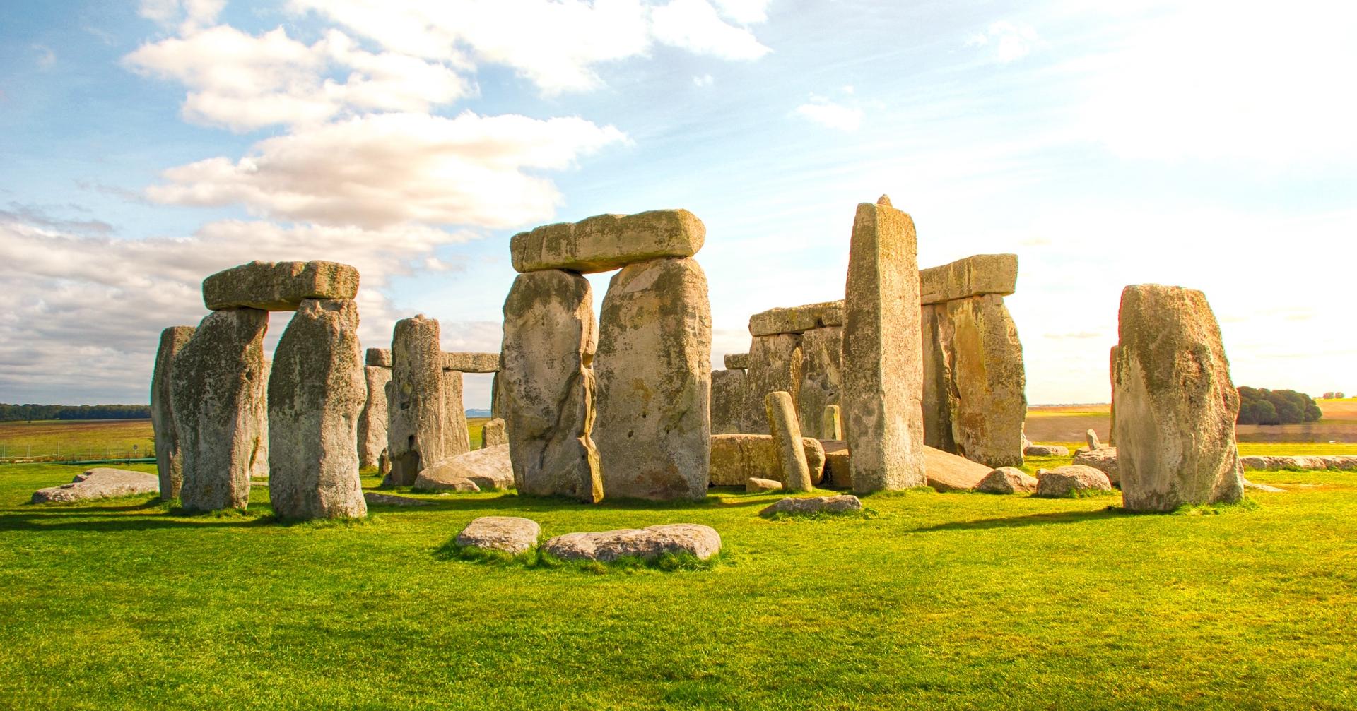Stonehenge : le mystère de ses pierres déplacées trouve enfin une explication