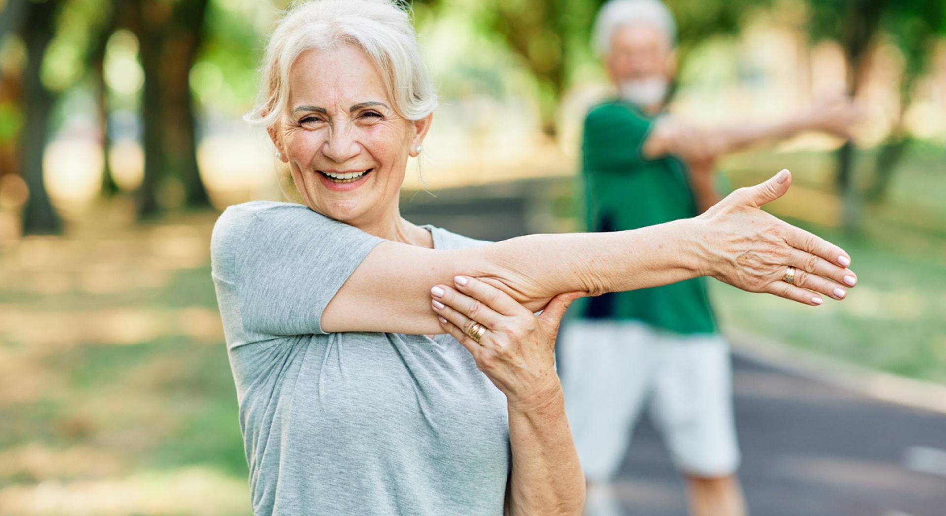 Après 65 ans, ces 4 minutes d’exercice par jour peuvent faire une vraie différence, selon des chercheurs