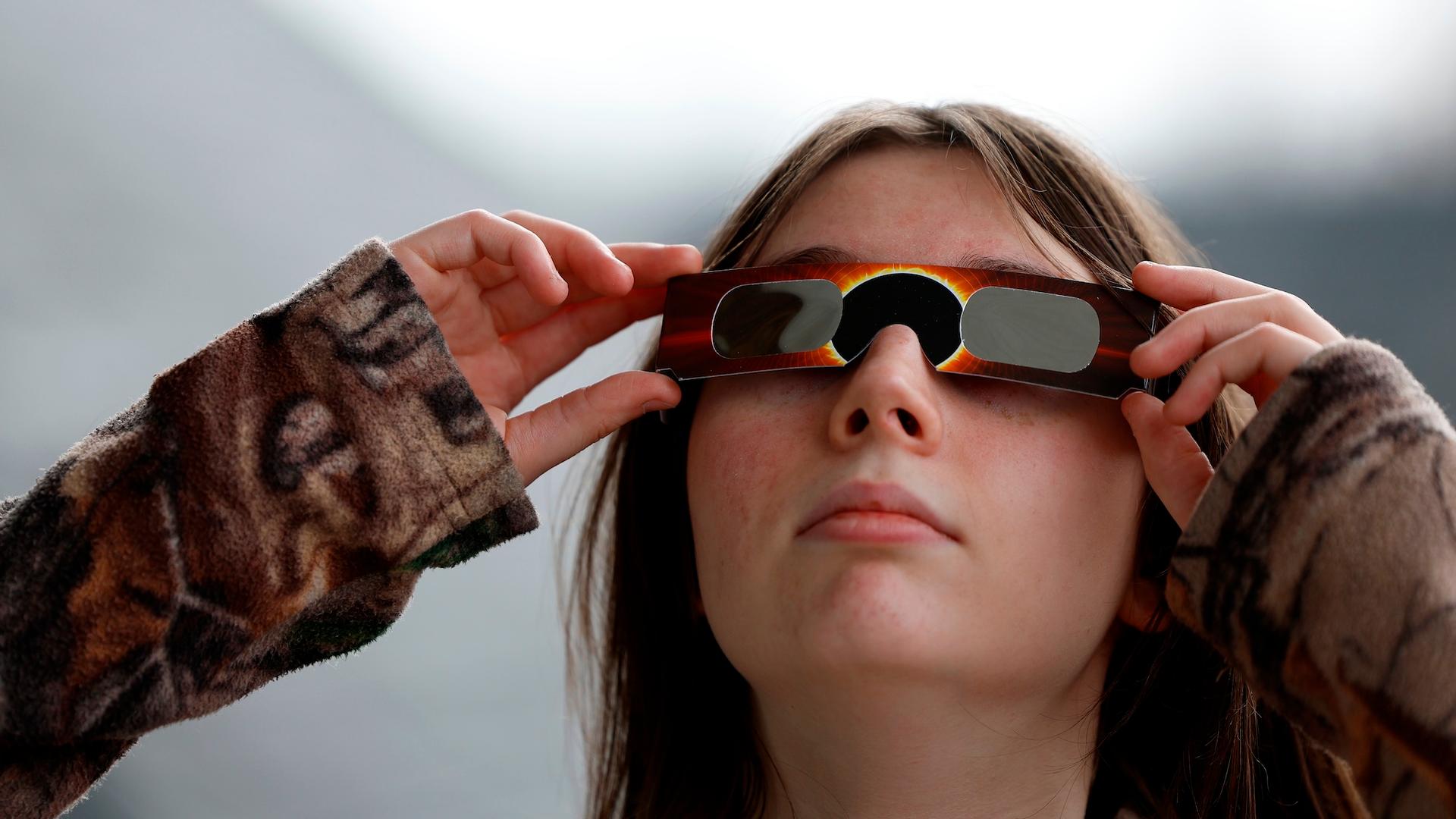 Éclipse sans lunettes : 3 astuces maison et sûres à fabriquer en 2 minutes