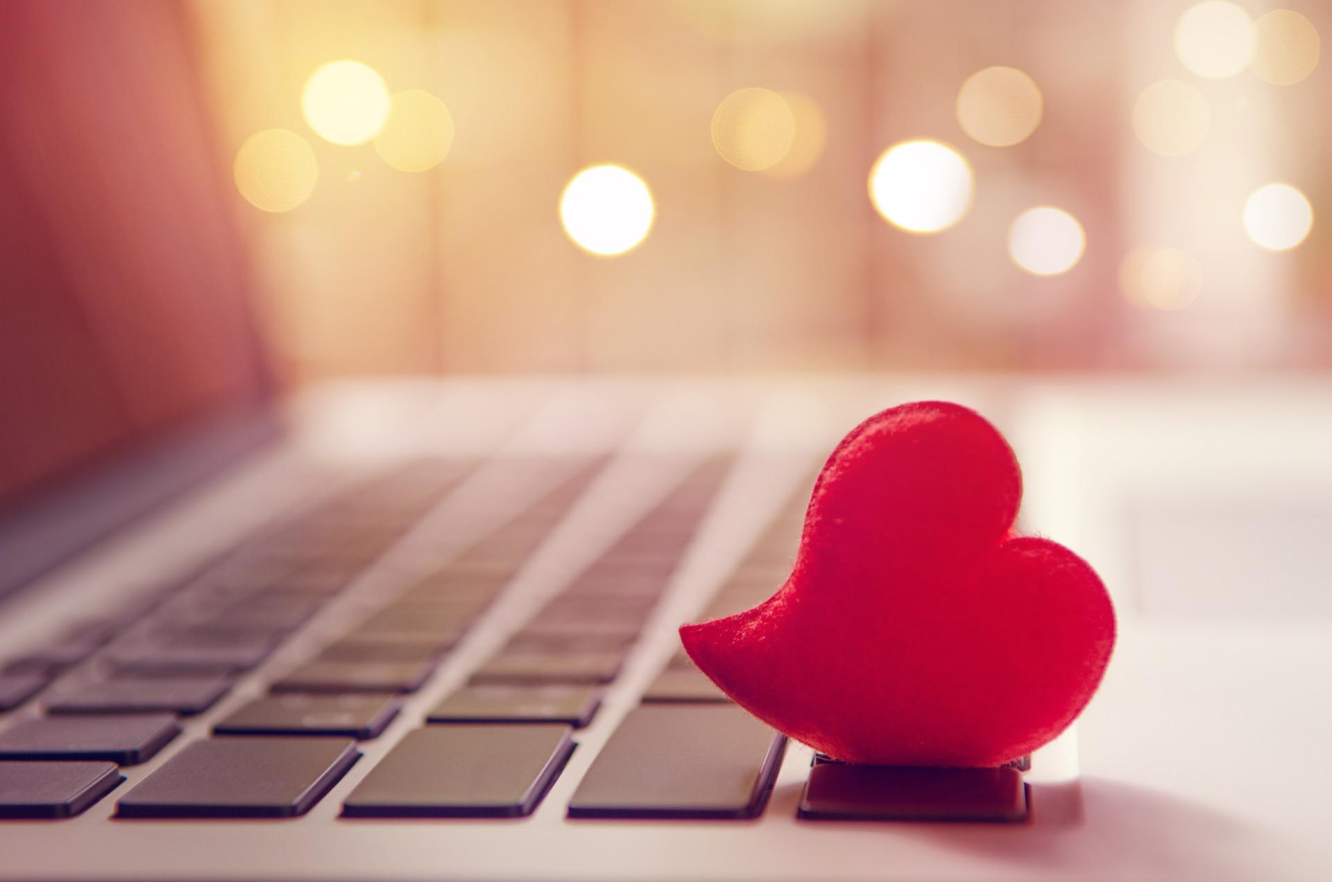 Amoureux d'une IA : l'addiction la plus dangereuse des ados n'a rien à voir avec la drogue
