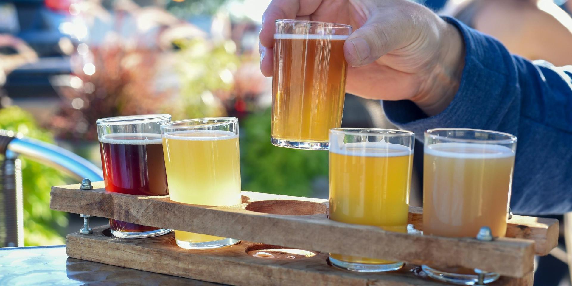 Comment sont élaborés les bières et vins sans alcool ?