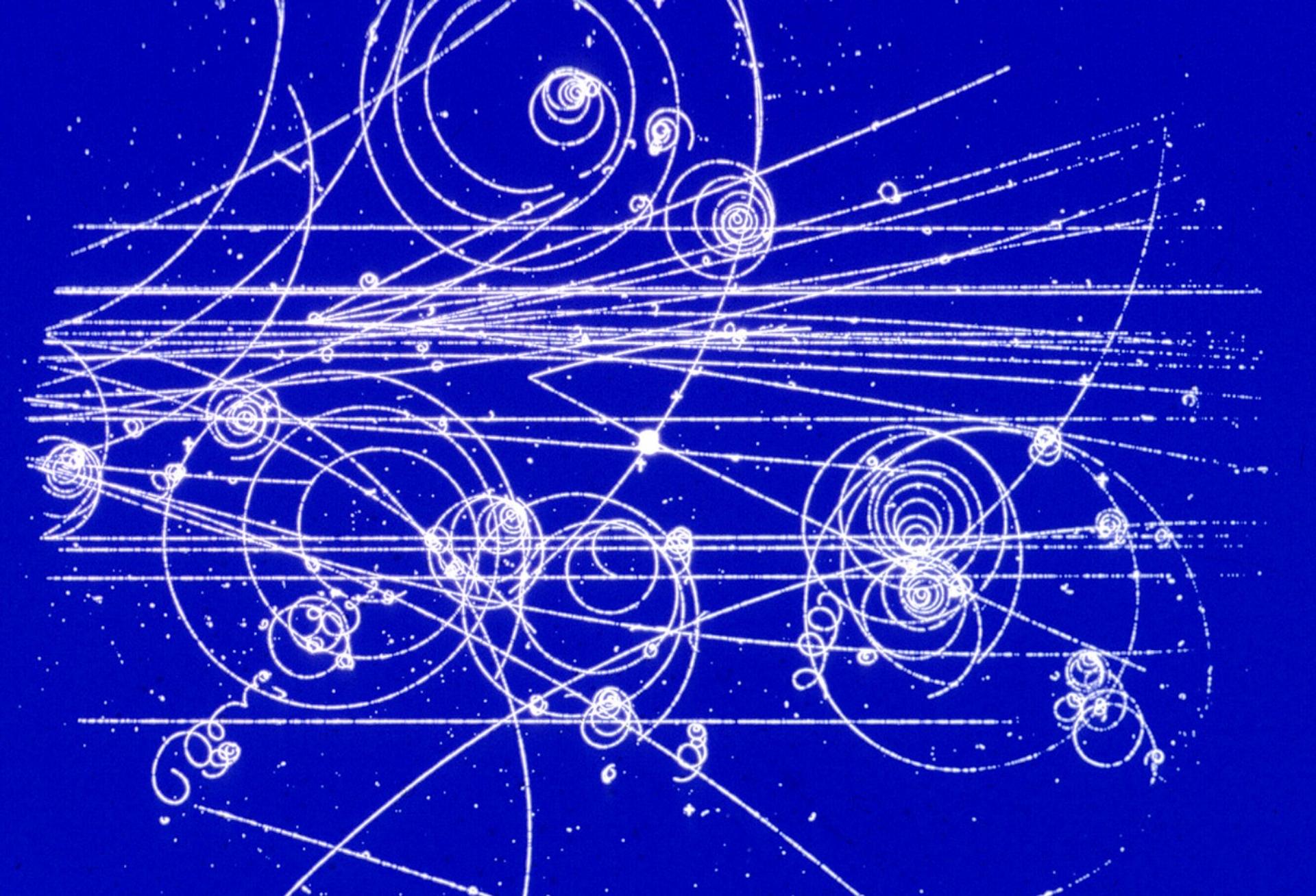 Des qubits d'antimatière pour ordinateurs quantiques, un collisionneur de 100 km de circonférence, changer du plomb en or, une année 2025 bien remplie au Cern !