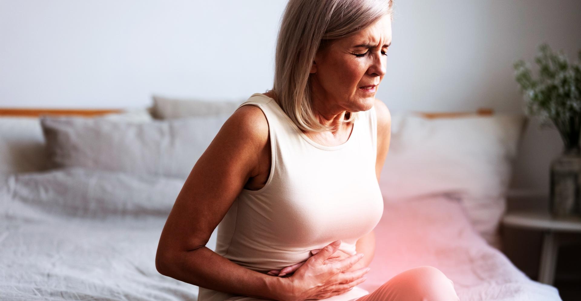 Patient Bizarre : prise de vomissements, ce que les médecins découvrent dans son intestin a grossi pendant 60 ans