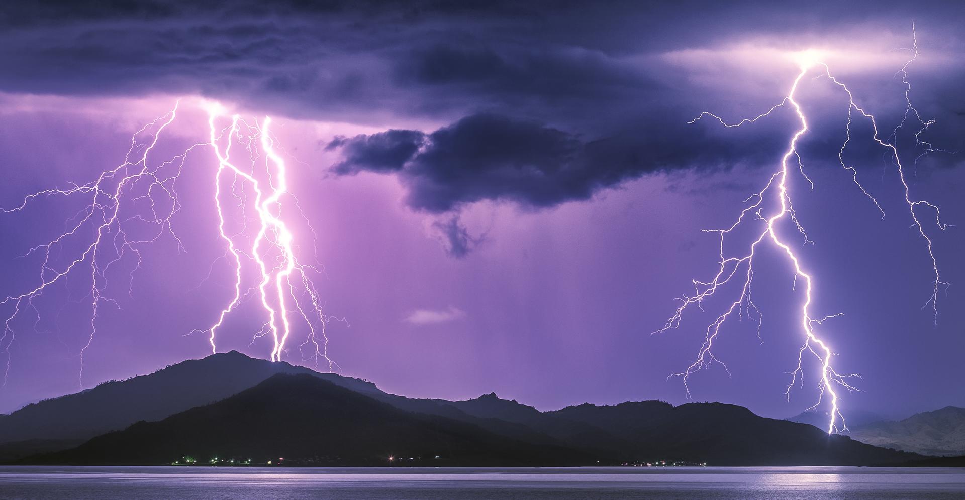 Ce village de 65 habitants attire la foudre comme aucun autre endroit en France !
