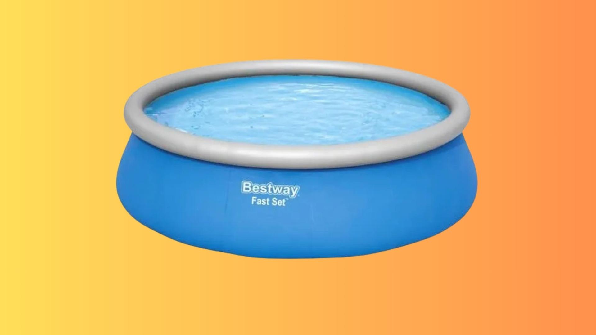 Cette piscine Bestway de plus de 4,5 mètres est en forte promotion : le bon plan idéal pour profiter de l'été