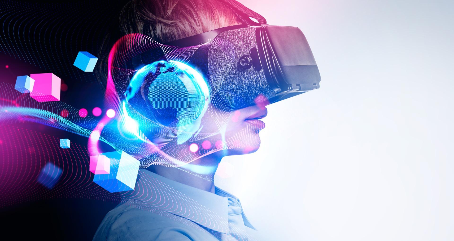 Partir en voyage en casque de réalité virtuel : la promesse d’un tourisme plus durable ?
