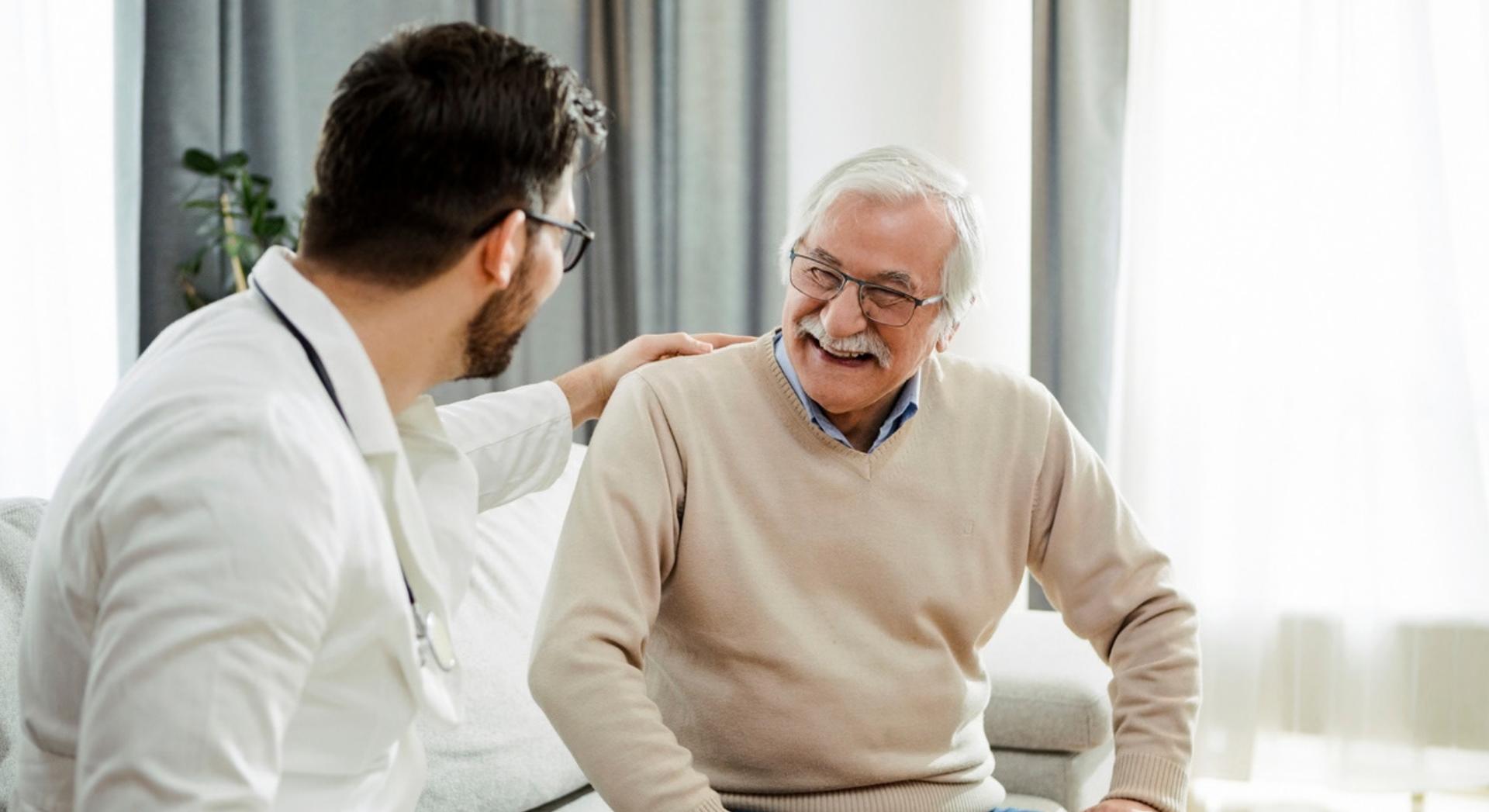 Parkinson : après des années de tremblements incontrôlables, ce patient de 72 ans voit tout disparaître en quelques minutes