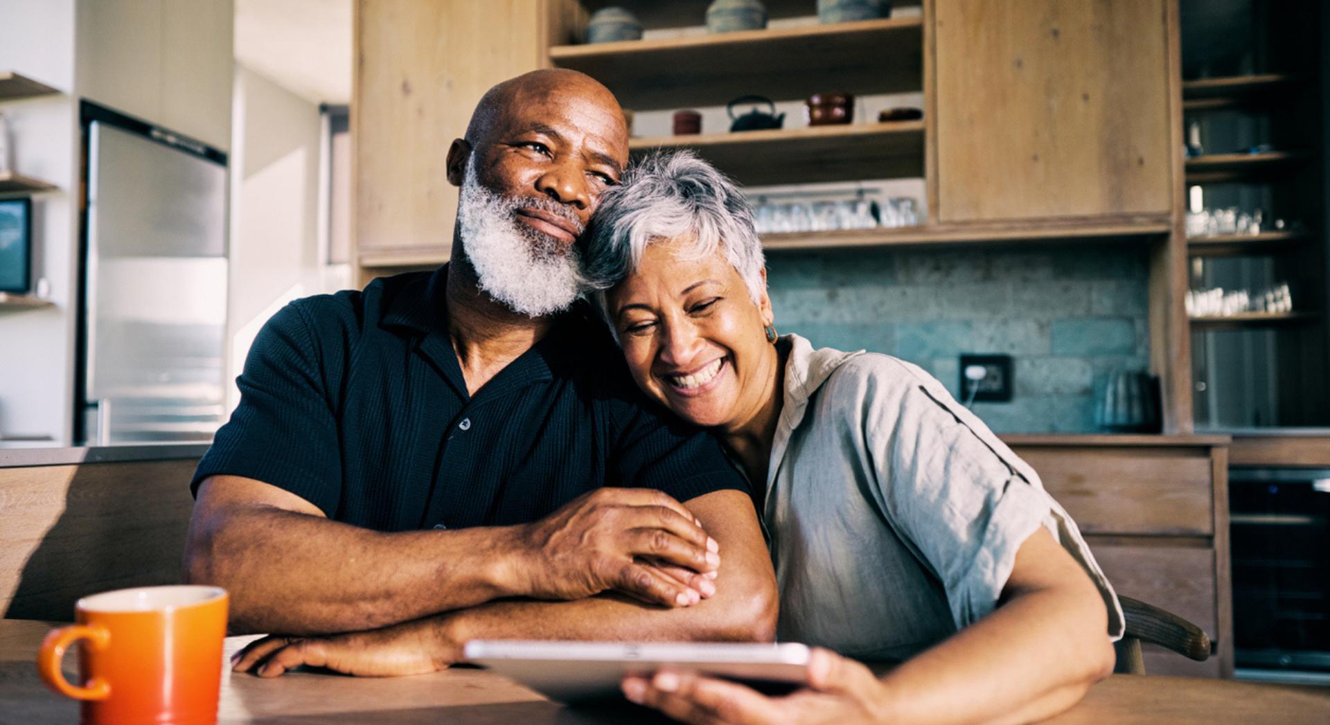 Après 60 ans, les personnes les plus heureuses ont souvent adopté ces 5 habitudes sans même y penser