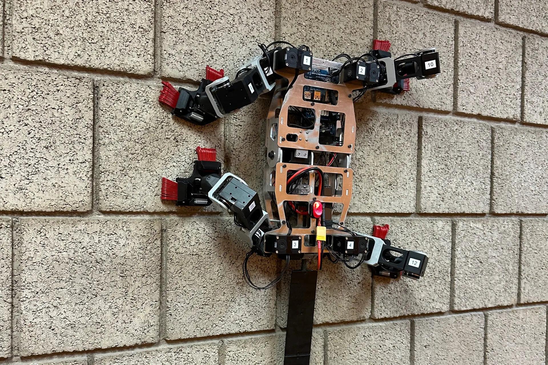 Cet étonnant robot développé avec la Nasa peut escalader n'importe ...