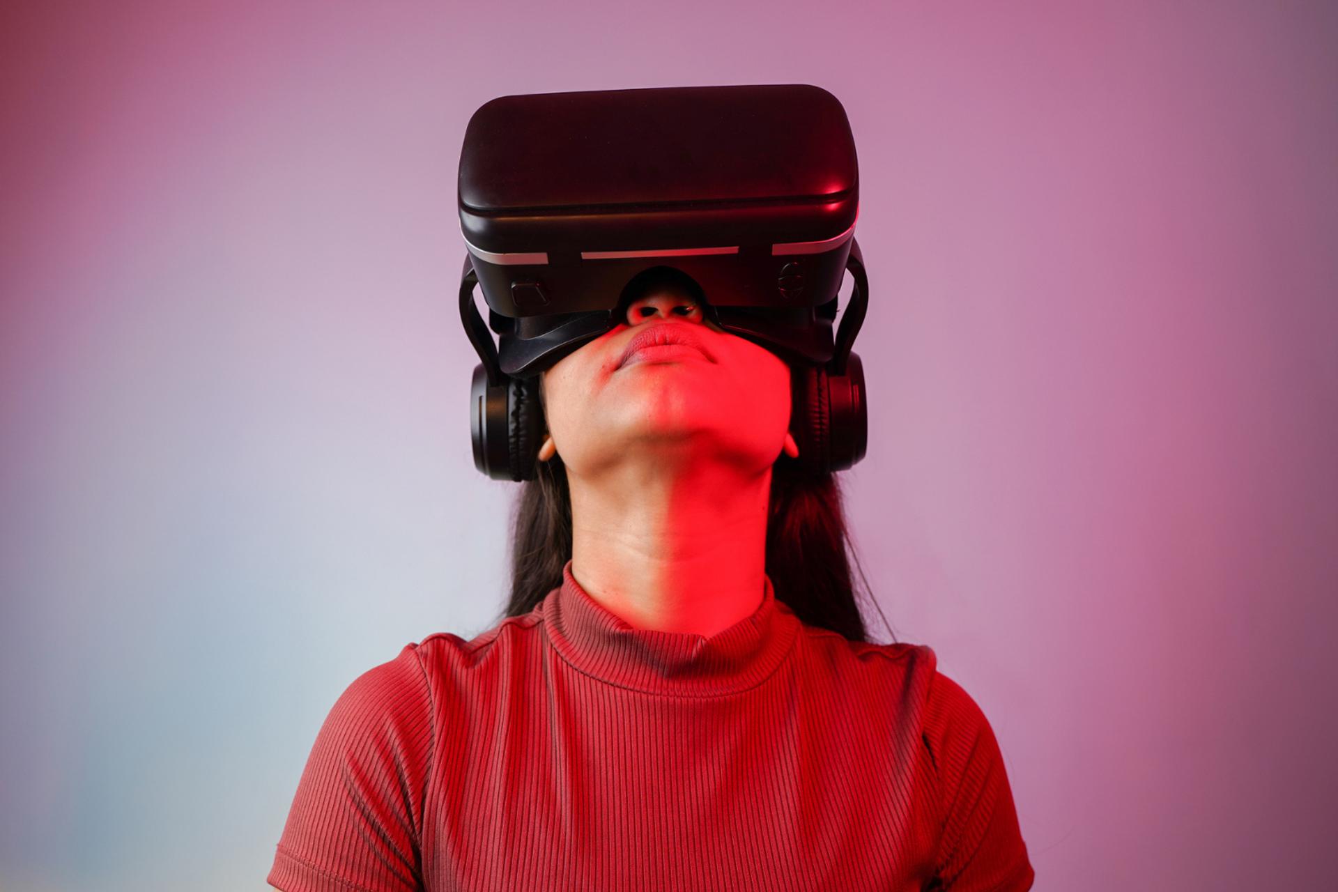 Ils ont créé un robot invisible qui rend la réalité virtuelle… réelle