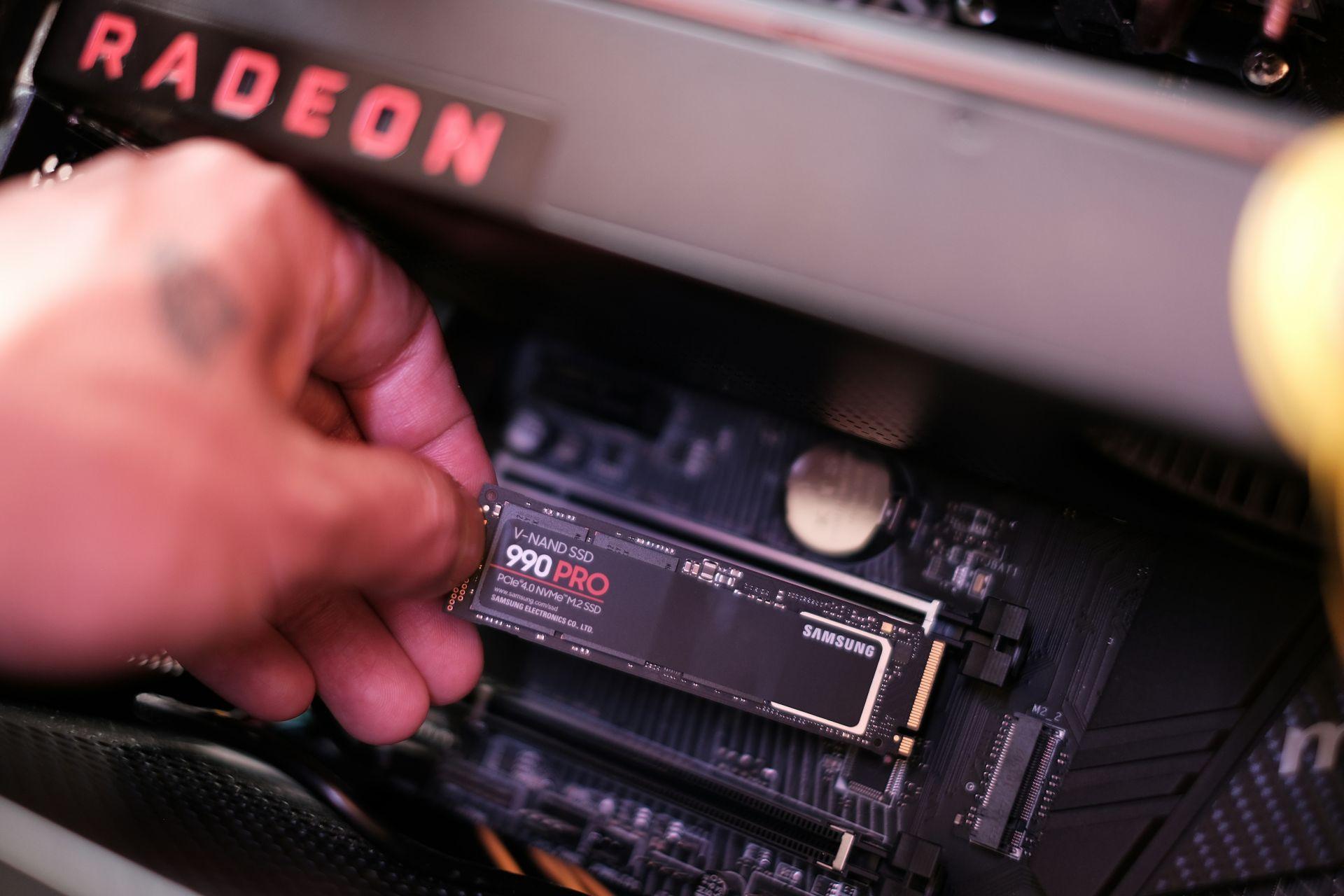 Des sites Web peuvent vous espionner via votre SSD : la faille que personne n’avait vue