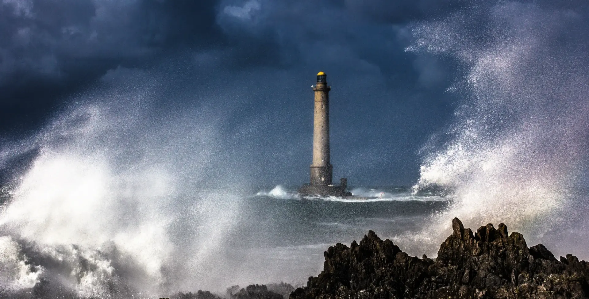 Tempête Austen : la « bombe météo » se creuse, Paris et plusieurs grandes villes désormais sous la menace