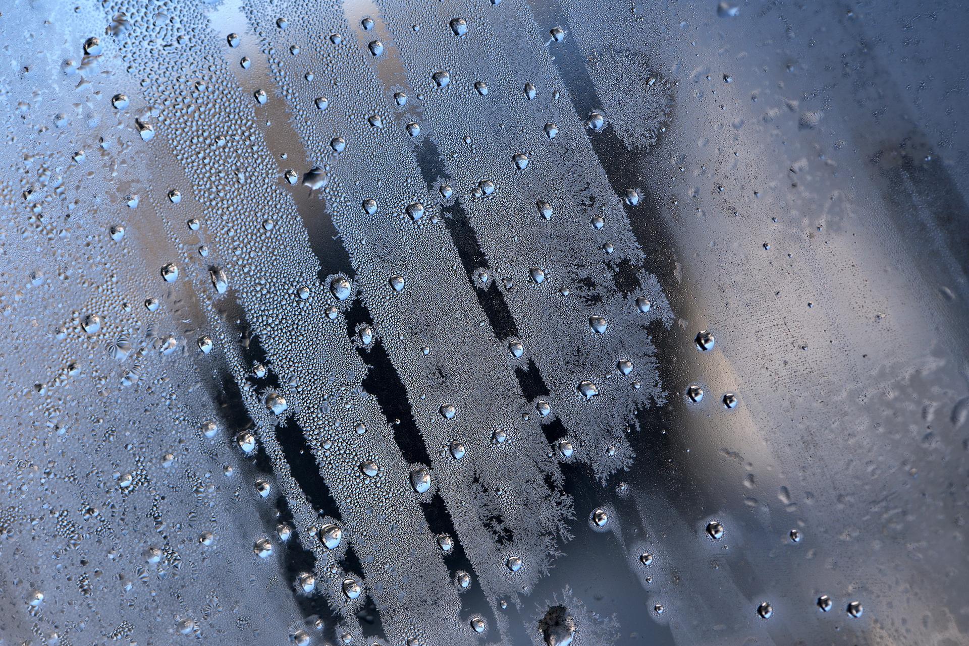 Face à la pénurie d'eau mondiale, cette start-up française fabrique de l'eau potable à partir de l'air