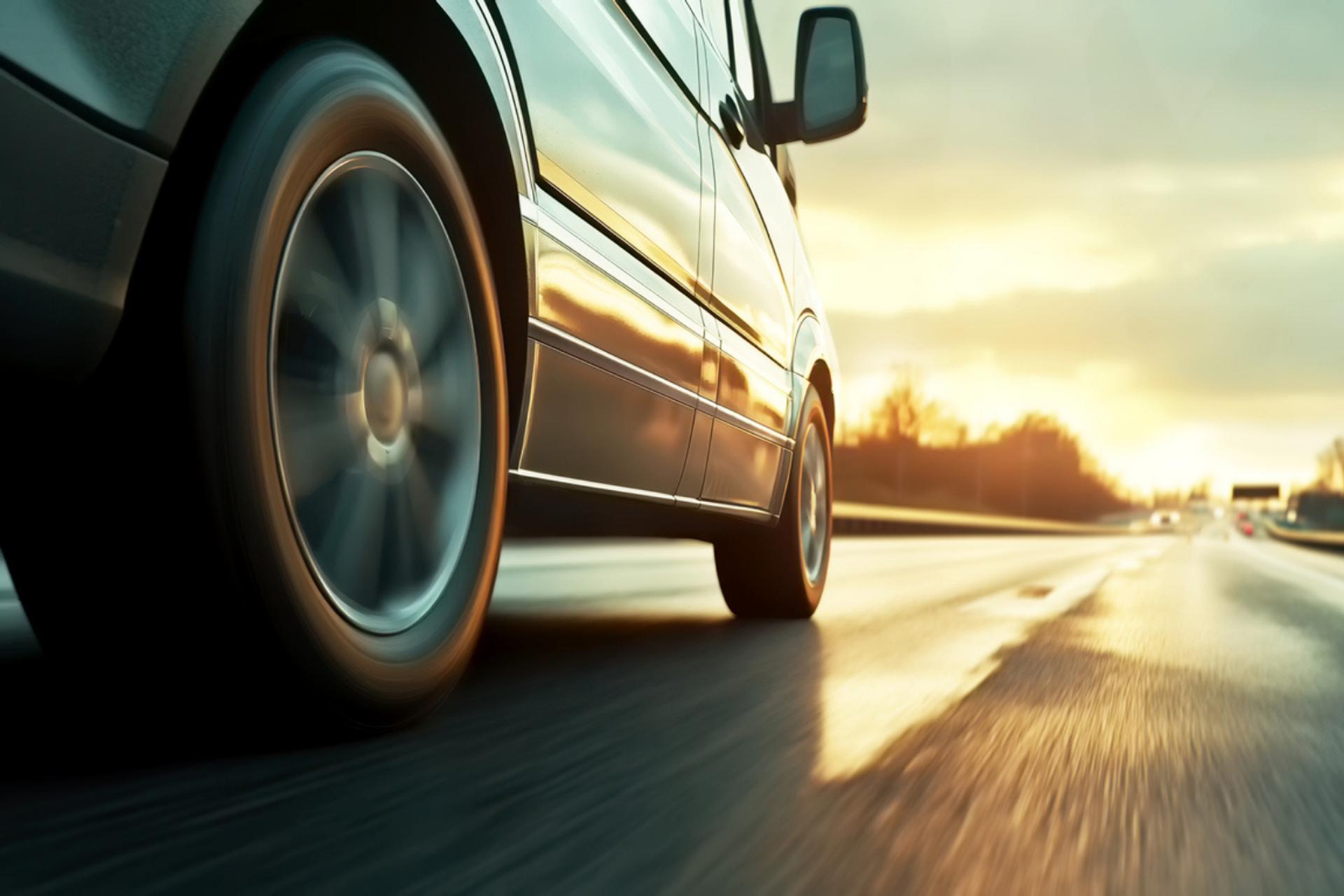 150 km/h autorisés par une IA : le test qui divise