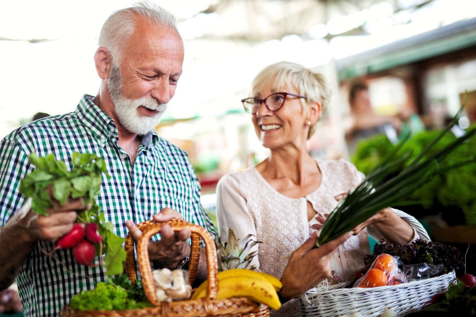 Ce fruit crémeux cache un secret nocturne qui protège aussi vos artères