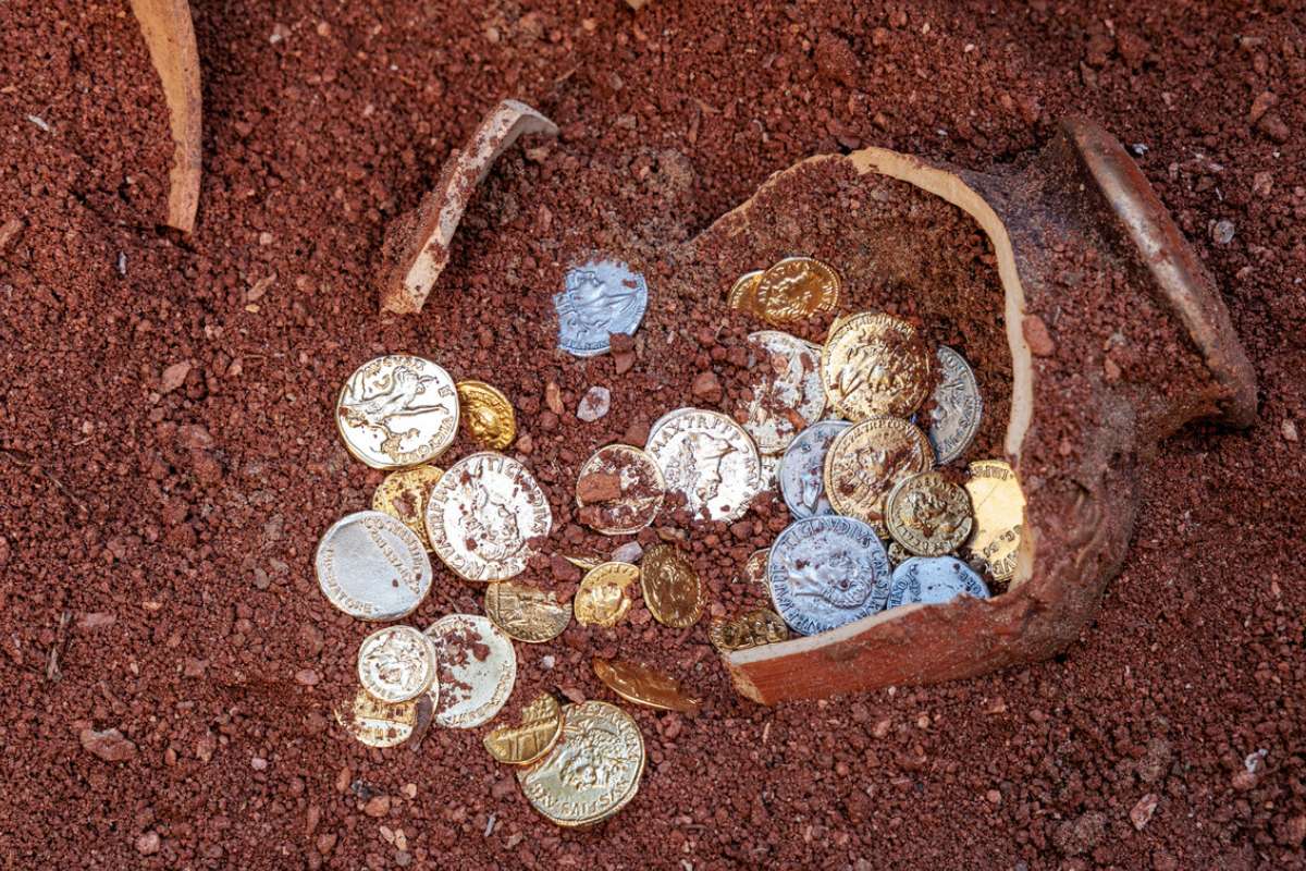 598 pièces d’or cachées depuis un siècle : ce trésor raconte la peur des crises monétaires