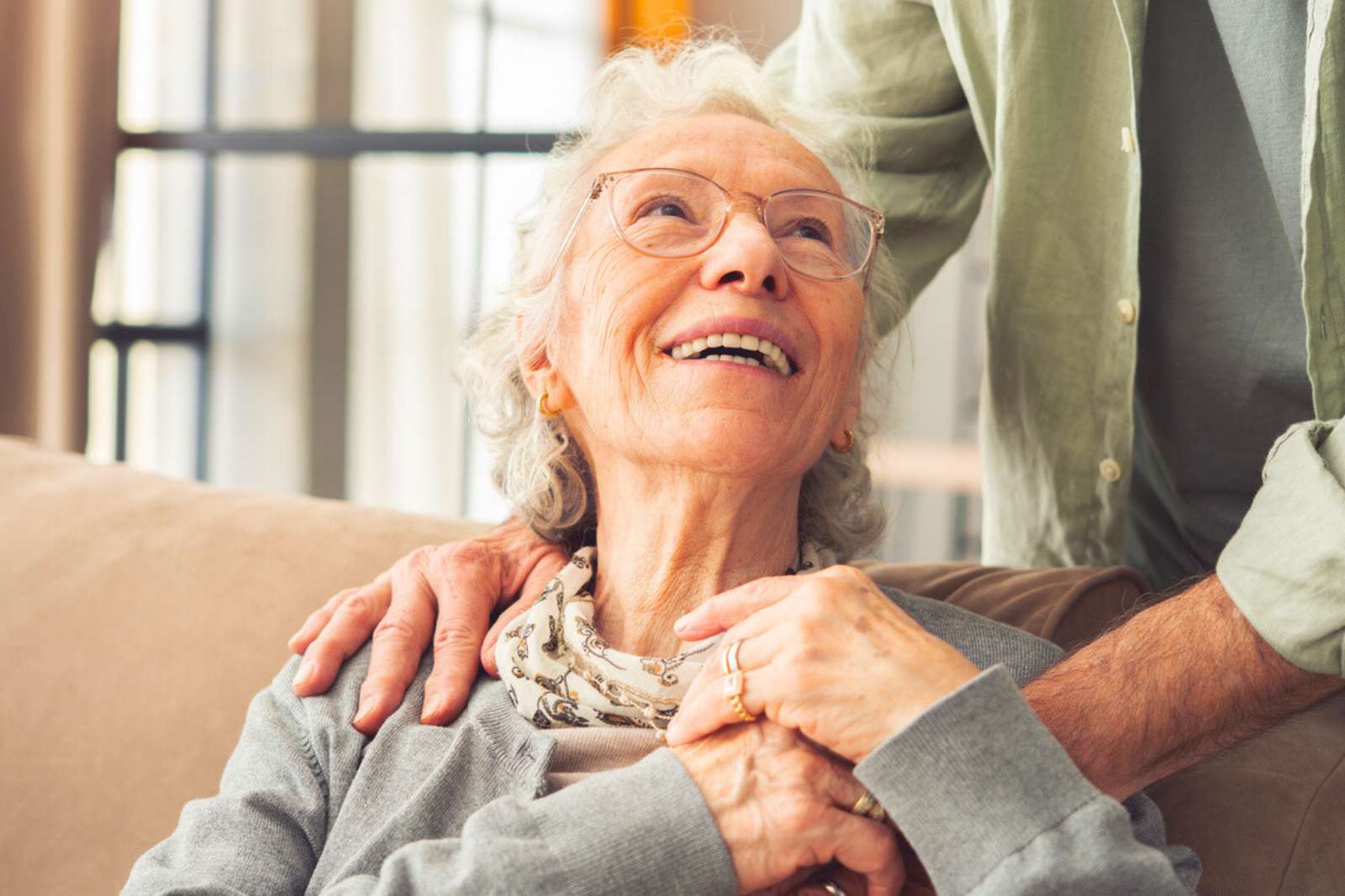 Démence avant 65 ans : la science identifie 15 risques… et certains font partie de votre quotidien