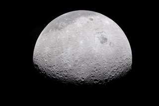 4 tonnes de fusée s’écrasent sur la Lune : ce que le nuage de l’impact révèle et pourquoi cela compte pour Artemis