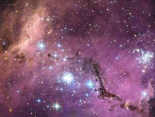 Le télescope James-Webb a vu des molécules organiques dans une autre galaxie et c'est une première !