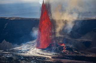 d7f91371b7_50254940_eruption-volcan.jpg
