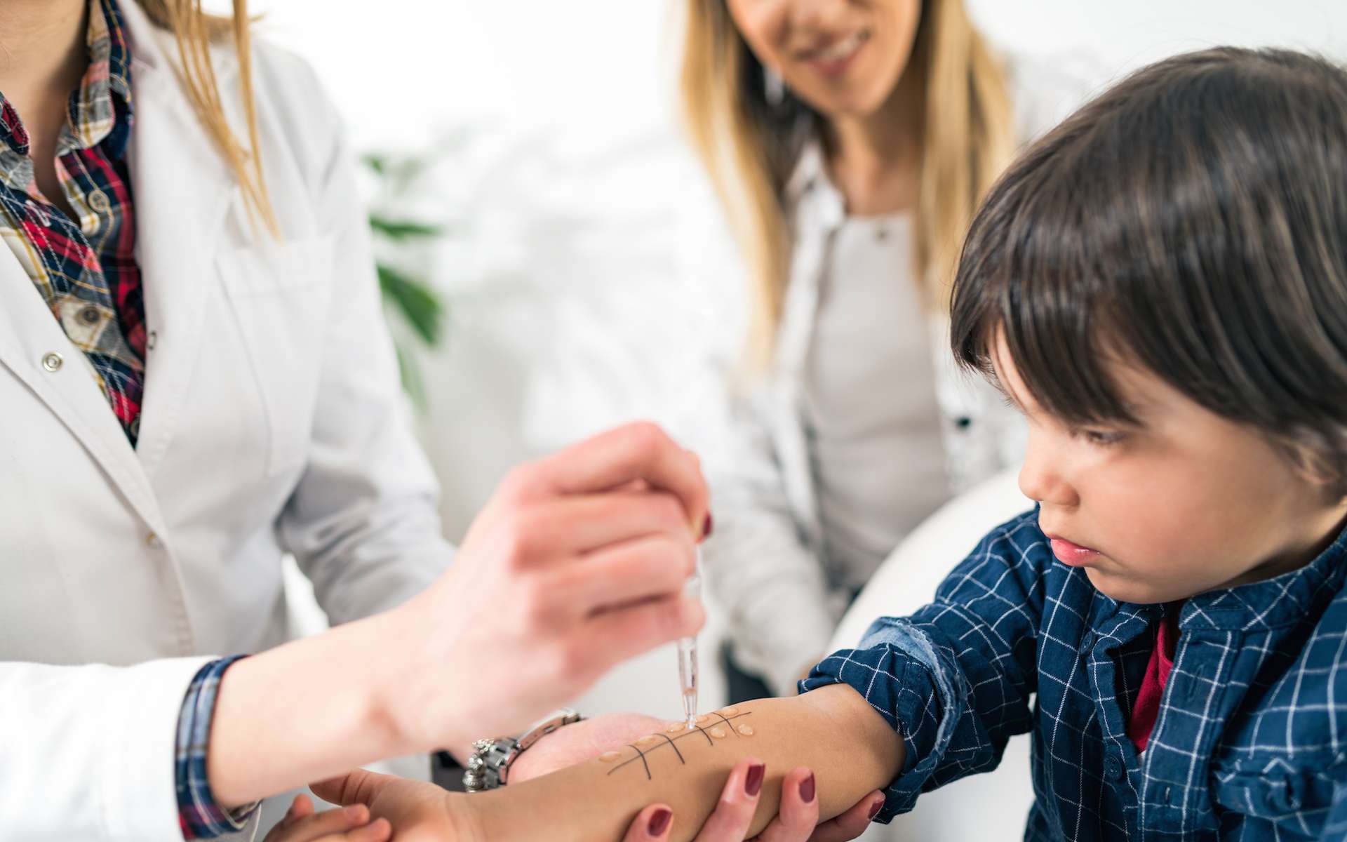 Lorsque votre enfant rate son « entraînement immunitaire », les allergies le menacent à vie...