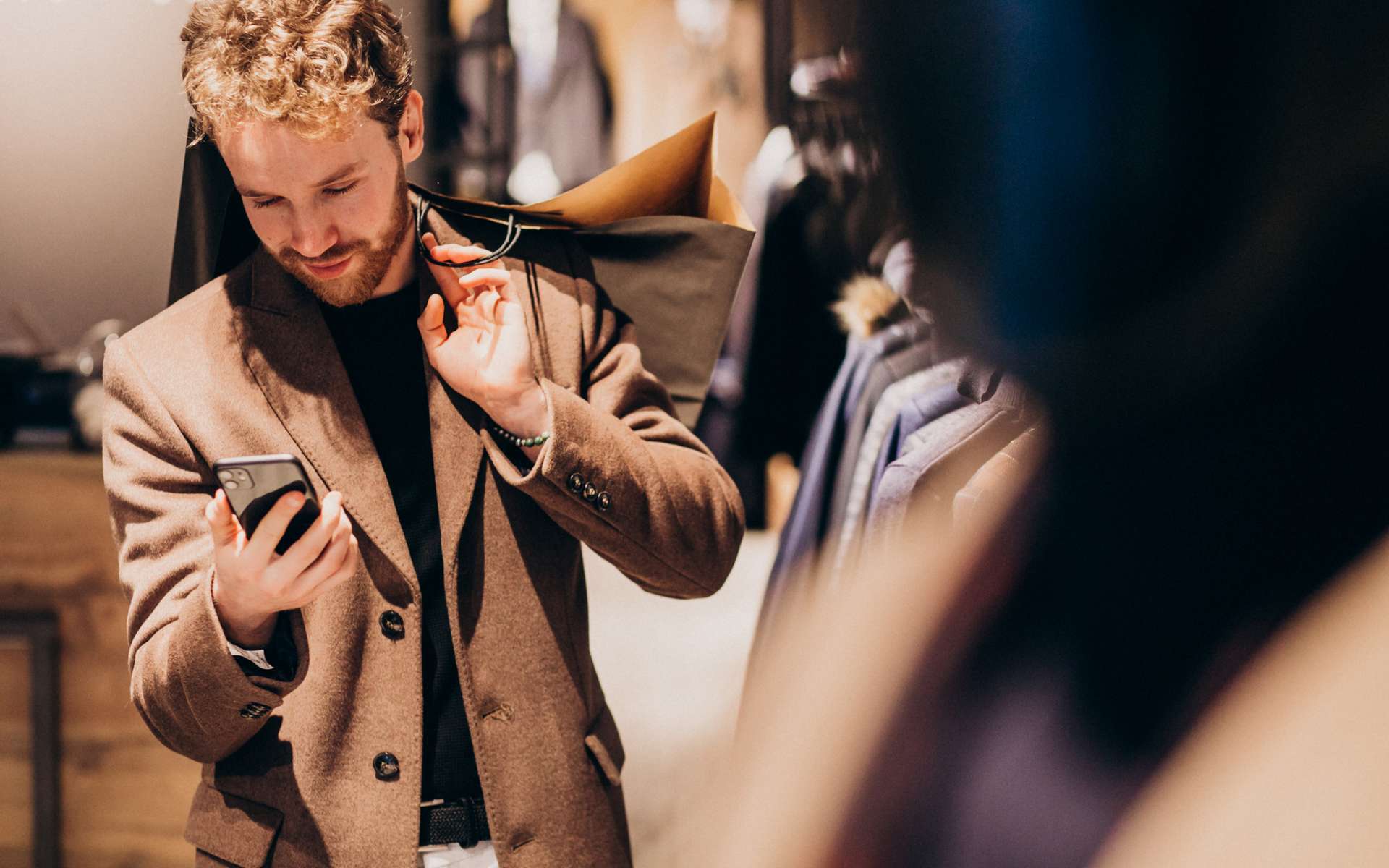 Fashion Week Paris : eSIM France Holafly avec data illimitée pour tout partager