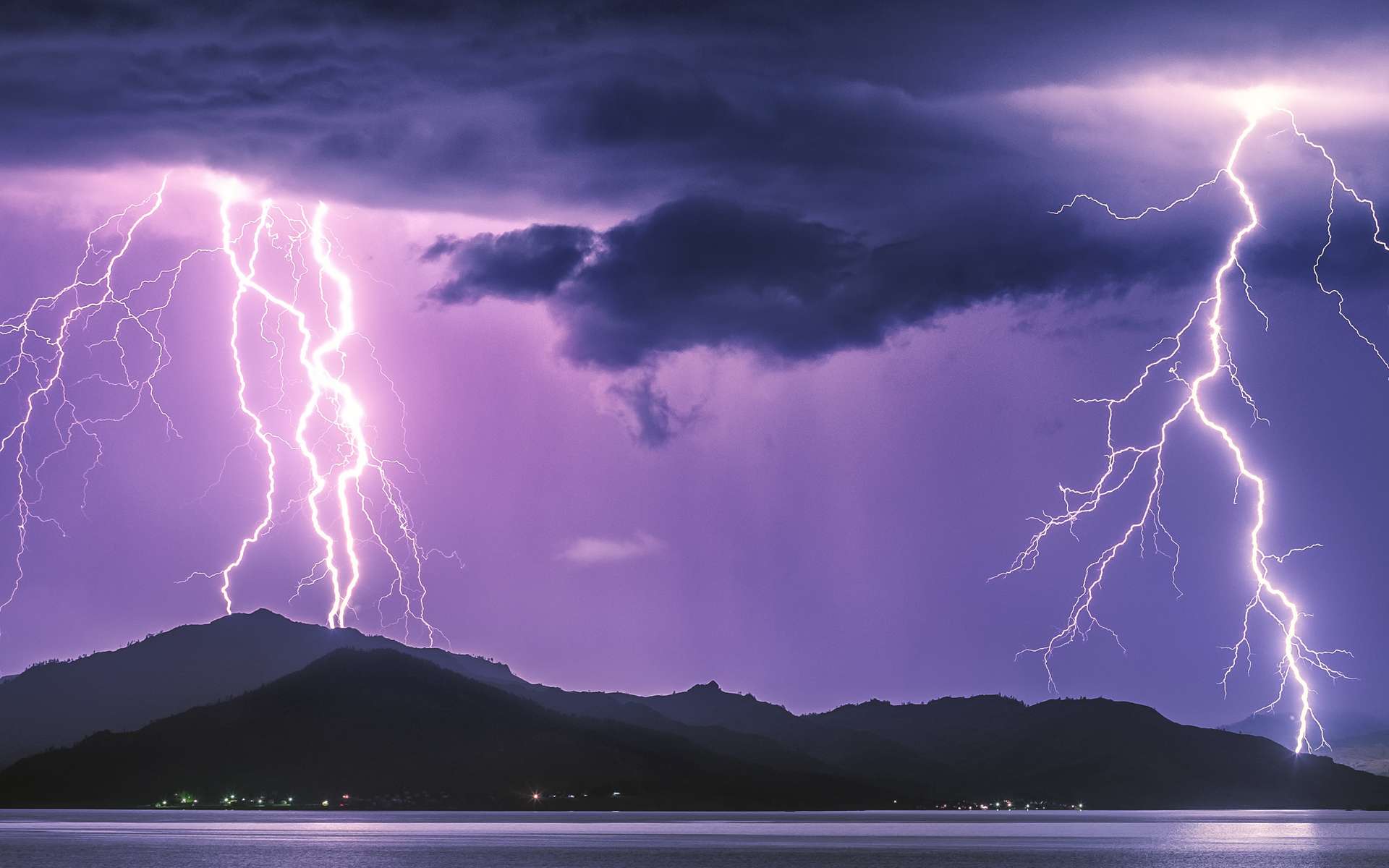Ce village de 65 habitants attire la foudre comme aucun autre endroit en France !