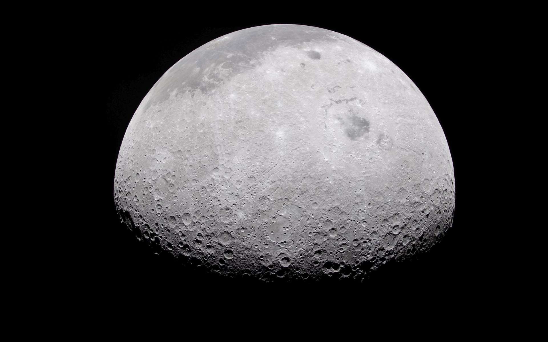 4 tonnes de fusée s'écrasent sur la Lune : ce que le nuage de l'impact révèle et pourquoi cela compte pour Artemis